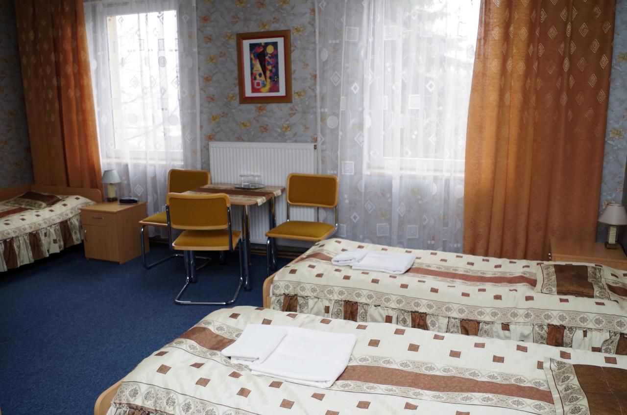 Отель Hotel Laworta Устшики-Дольне-28