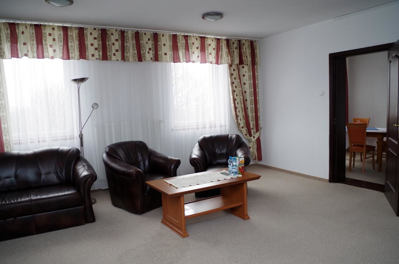 Отель Hotel Laworta Устшики-Дольне-46